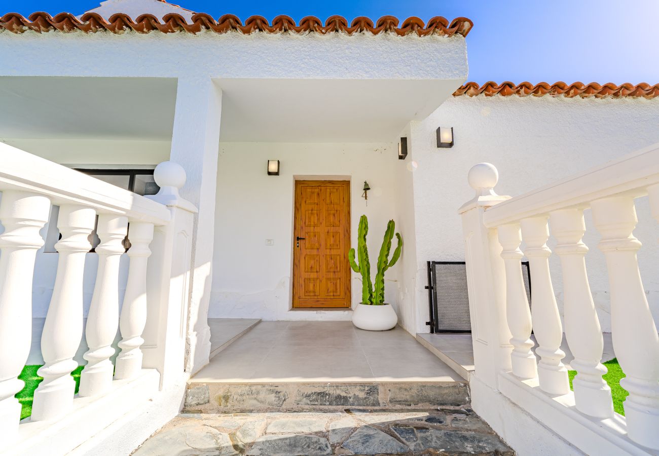 Villa in Santiago del Teide - Pride & Joy Atlantic Villa - Los Gigantes