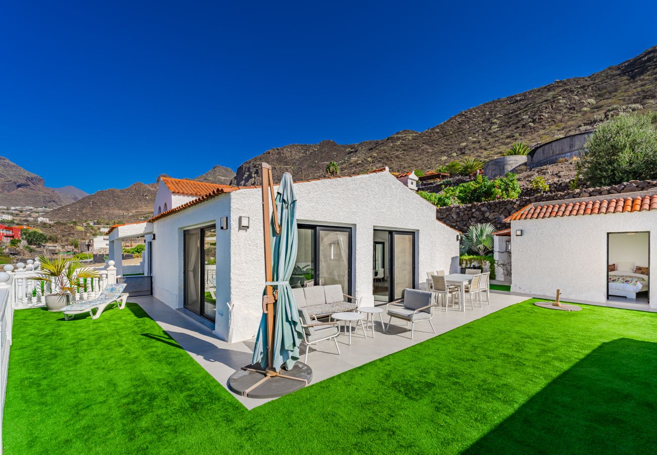 Villa in Santiago del Teide - Pride & Joy Atlantic Villa - Los Gigantes